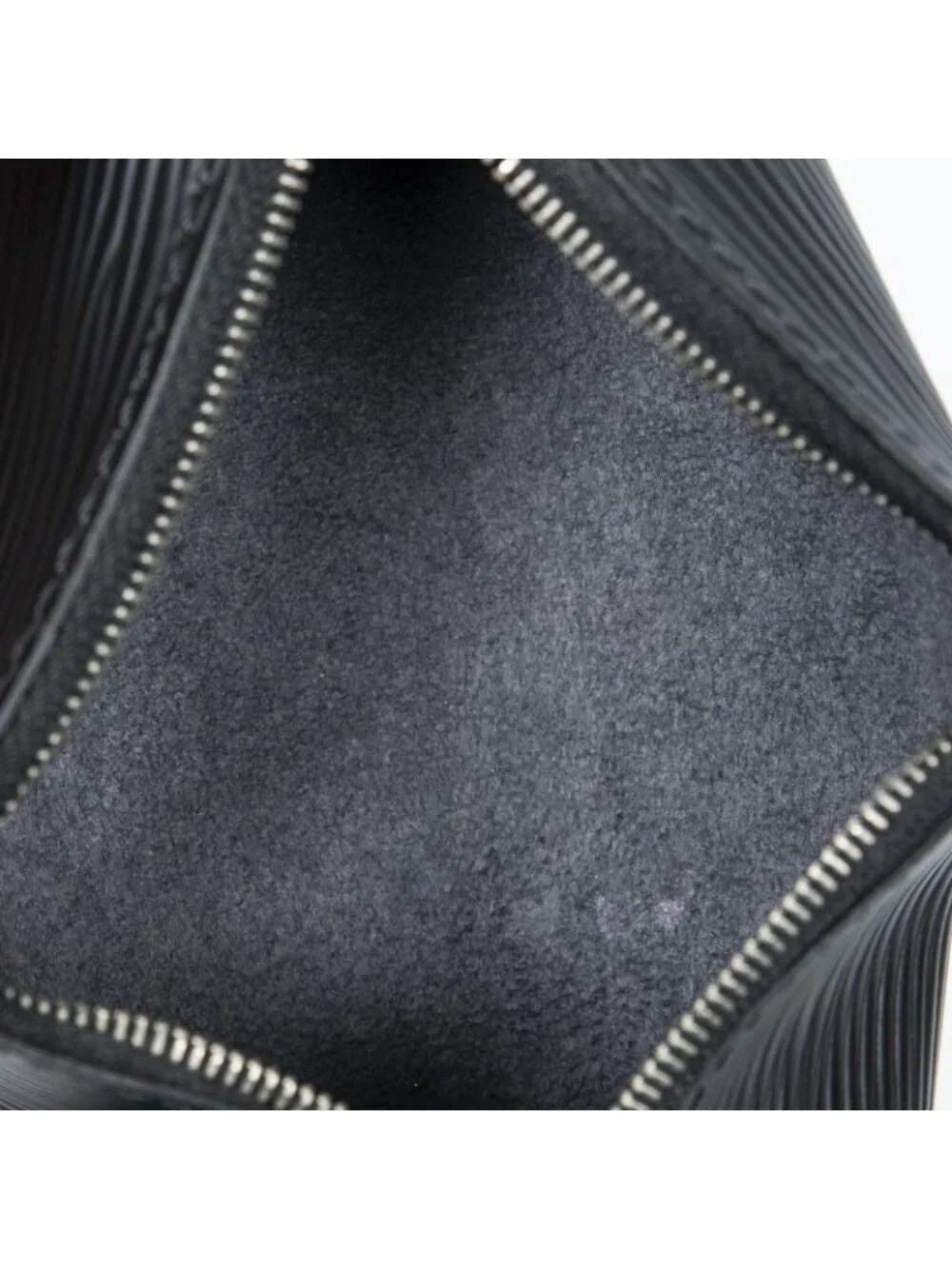 Louis Vuitton Souflo Pouch Black - Picture 9 of 10